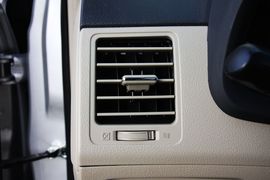 2011款一汽丰田卡罗拉1.8L