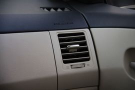 2011款一汽丰田卡罗拉1.8L