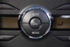 2011款一汽丰田卡罗拉1.8L