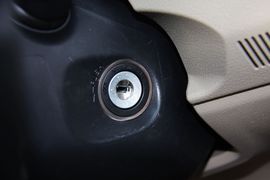 2011款一汽丰田卡罗拉1.8L