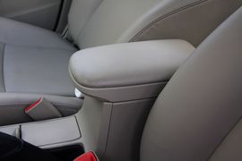 2011款一汽丰田卡罗拉1.8L