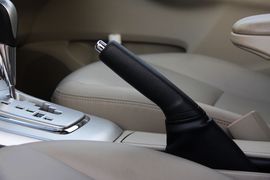 2011款一汽丰田卡罗拉1.8L