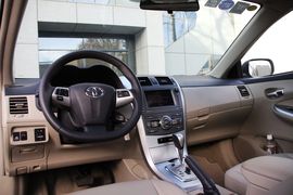 2011款一汽丰田卡罗拉1.8L