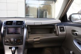 2011款一汽丰田卡罗拉1.8L