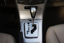 2011款一汽丰田卡罗拉1.8L