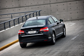 2011款东风雪铁龙C5官方组图