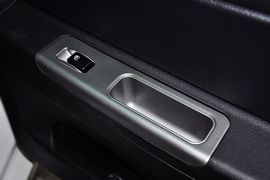 2010款全球鹰自由舰1.3L手动冠军版