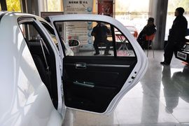 2010款全球鹰自由舰1.3L手动冠军版