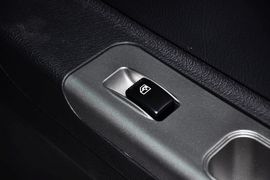 2010款全球鹰自由舰1.3L手动冠军版