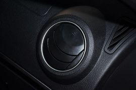 2010款全球鹰自由舰1.3L手动冠军版