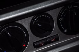 2010款全球鹰自由舰1.3L手动冠军版