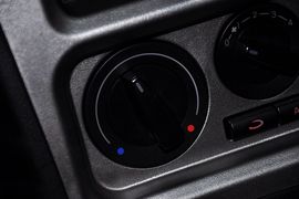 2010款全球鹰自由舰1.3L手动冠军版