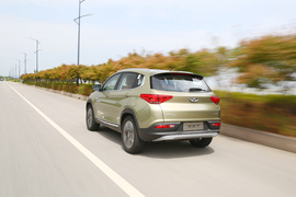 2016款奇瑞瑞虎7试驾