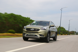 2016款奇瑞瑞虎7试驾