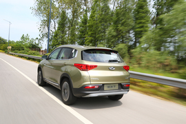 2016款奇瑞瑞虎7试驾