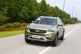 2016款奇瑞瑞虎7试驾