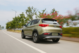 2016款奇瑞瑞虎7试驾