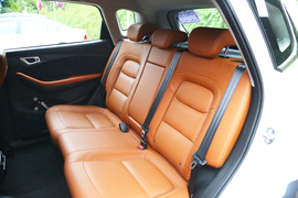 2016款奇瑞瑞虎7试驾