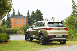 2016款奇瑞瑞虎7试驾