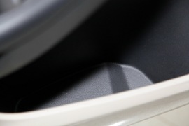 2017款福克斯三厢