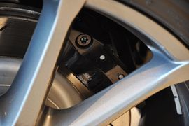 2011款阿斯顿马丁DB9敞篷版