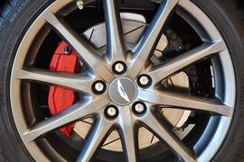 2011款阿斯顿马丁DB9敞篷版