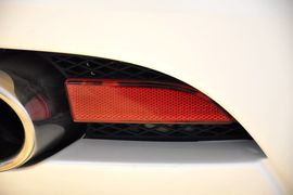 2011款阿斯顿马丁DB9敞篷版