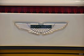 2011款阿斯顿马丁DB9敞篷版