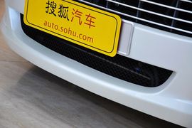 2011款阿斯顿马丁DB9敞篷版