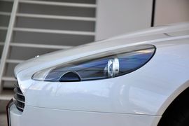 2011款阿斯顿马丁DB9敞篷版