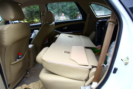 2011款江铃驭胜2.4L豪华版云南试驾实拍