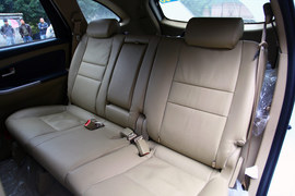 2011款江铃驭胜2.4L豪华版云南试驾实拍