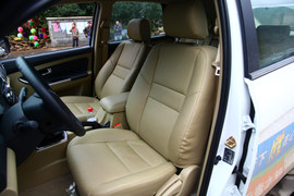 2011款江铃驭胜2.4L豪华版云南试驾实拍