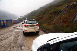 2011款江铃驭胜2.4L豪华版云南试驾实拍