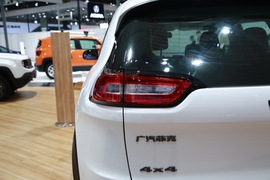 JEEP自由光75周年成都车展实拍