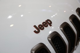 JEEP自由光75周年成都车展实拍