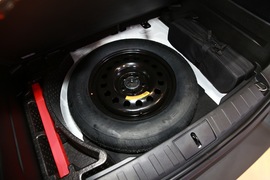   Jeep自由侠75周年 成都车展实拍