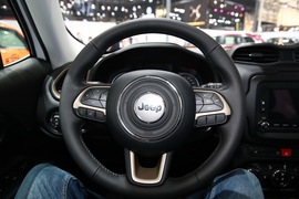 Jeep自由侠75周年 成都车展实拍