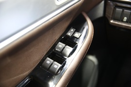 东风风行新景逸X5