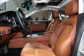 玛莎拉蒂总裁GTS