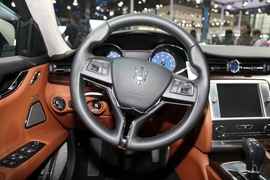 玛莎拉蒂总裁GTS