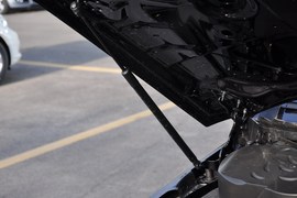 2011款奔驰E300L时尚型尊贵版