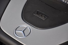 2011款奔驰E300L时尚型尊贵版