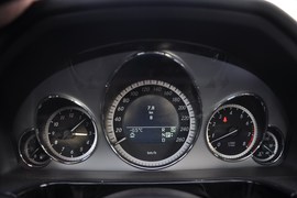 2011款奔驰E300L时尚型尊贵版
