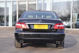 2011款奔驰E300L时尚型尊贵版