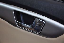 2011款别克凯越1.6LX-AT