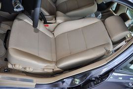 2011款别克凯越1.6LX-AT