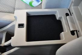 2011款别克凯越1.6LX-AT