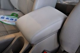 2011款别克凯越1.6LX-AT
