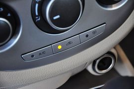 2011款别克凯越1.6LX-AT